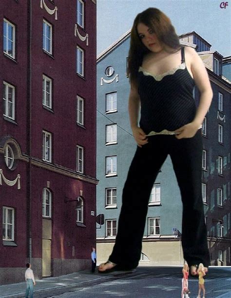 giantess alyssa reece|Vídeos pornôs com Alyssa Reece Giantess 